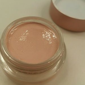 Becca under eye brightening corrector